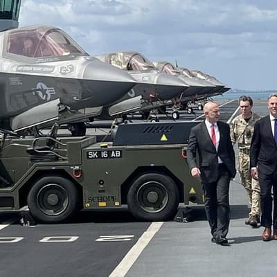 Australia-UK treaty unlikely to sink subs deal with US