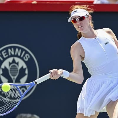 Aussie teen star spoils Washington winner's homecoming