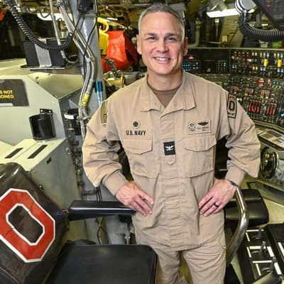 Clandestine US submarine flexes muscle at Aussie port