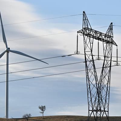 Sham, secrecy claims as $5b power cable deadline nears