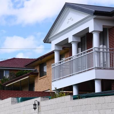 House price growth spurt shows no signs of easing