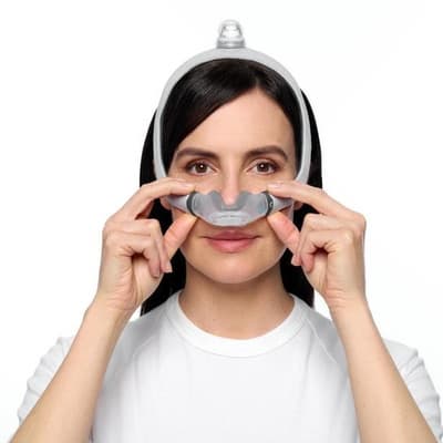 Global demand helps push ResMed shares to record high