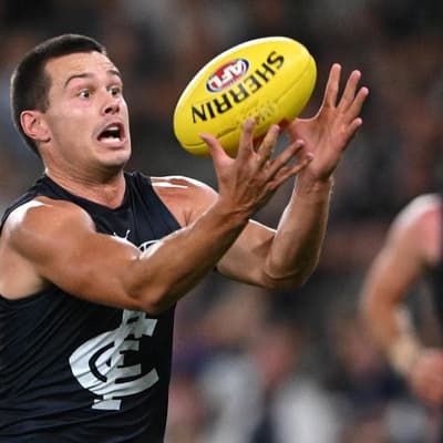 Voss surprised by McRae's 'unusual' recruiting tactic