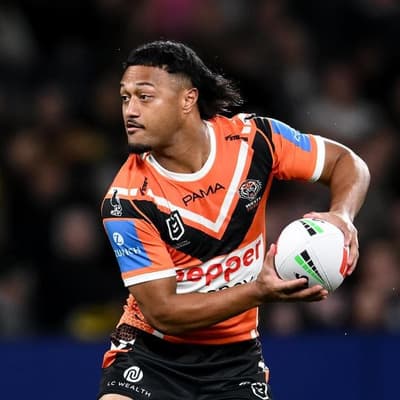 Fainu '100 per cent' behind coach's halfback plan