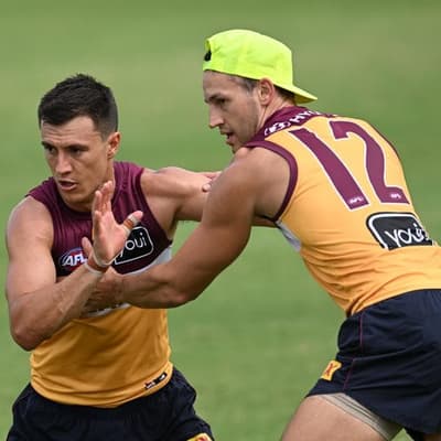 Doedee in for Lions, Dockers veteran Fyfe returns