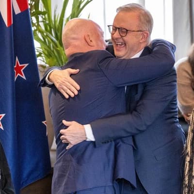 Australia and New Zealand embrace in 'uncertain world'