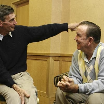 Cricket Australia pays tribute to Bob Simpson