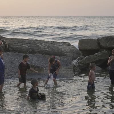 Hamas accepts proposed deal for ceasefire with Israel