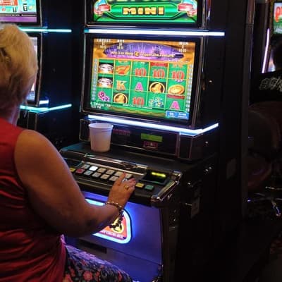 Crown slapped on knuckles for pokies rule breaches