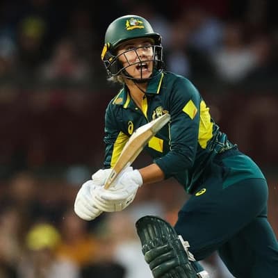 'Fabulous' supercharged Aussie lords it at Lord's