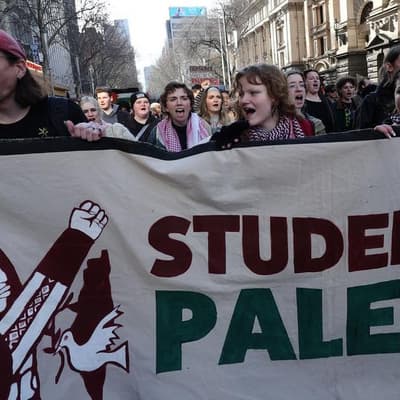 Uni students demand action against Israel