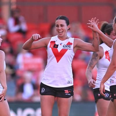 Molloy magic: AFLW star produces record-equalling haul