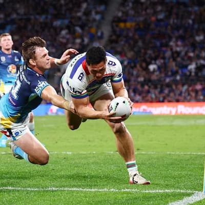 Warriors stay fourth with vital away win over Titans