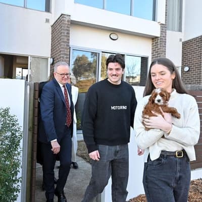 Housing bubble warning as deposit scheme fast-tracked