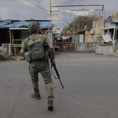 Officials 'working hard' on ending Russia-Ukraine war