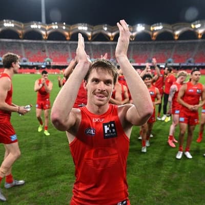 Suns thrash Bombers to lock in historic finals berth