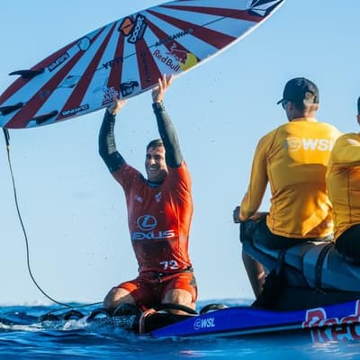 Australian surfer loves his Zen as world titles loom