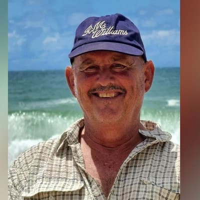 'You just do it': bravery award for flood rescuer