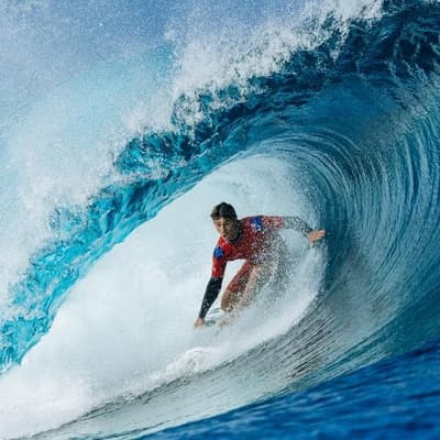 Surfing's GOAT tips Robinson for Cloudbreak glory