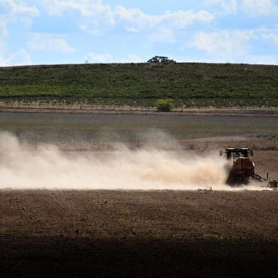 Polling 'farmers, not Facebook' reveals climate reality