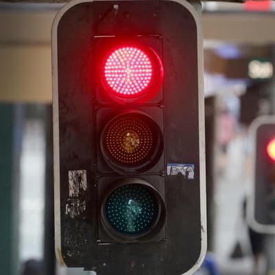 Seeing red: push for road rule change sparks backlash