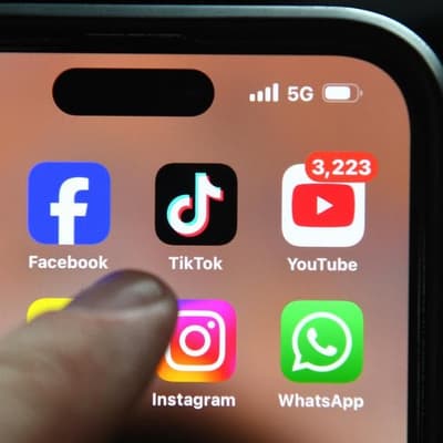 Tech platforms told to 'mobilise' for social media ban