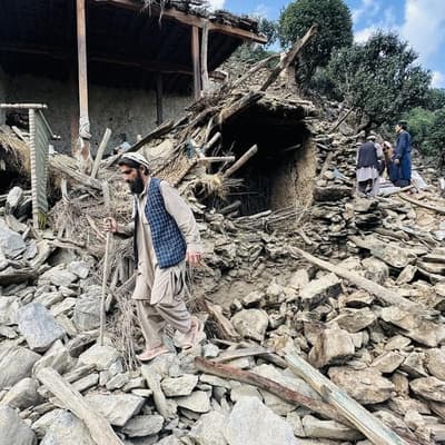 Afghan quake survivors refuse to return to villages