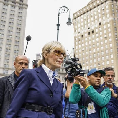 Trump fails to overturn expensive defamation verdict