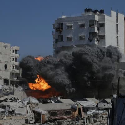 UN overwhelmingly backs two-state idea, condemns Hamas