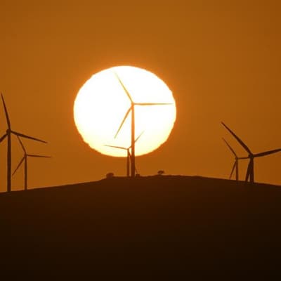 Climate hearing heats up over 'explosive' target detail