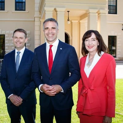 Deputy and top minister quit, months before election