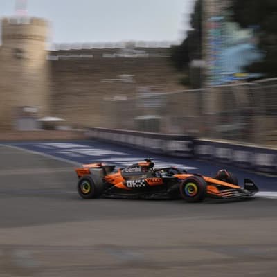 Piastri hits wall and lands reprimand in Baku practice