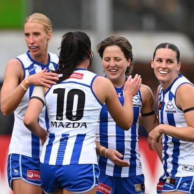 Kangaroos demolish Blues to make it 18 straight wins