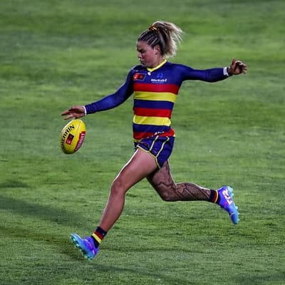 Crows pull off great escape with final-term blitz