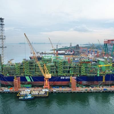 Santos floating factory gets first gas from Barossa