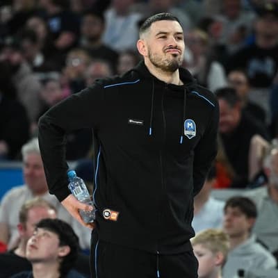 Melbourne eye NBL rivals with star shooter still out