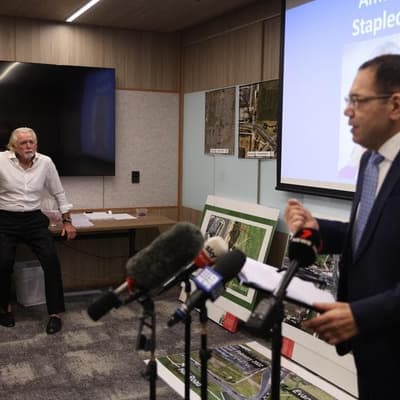 Ex-mayor, developer faced court over corruption claims