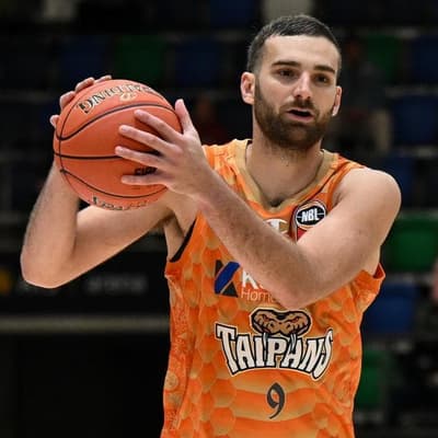 McVeigh stars as Taipans beat Bullets in nail biter