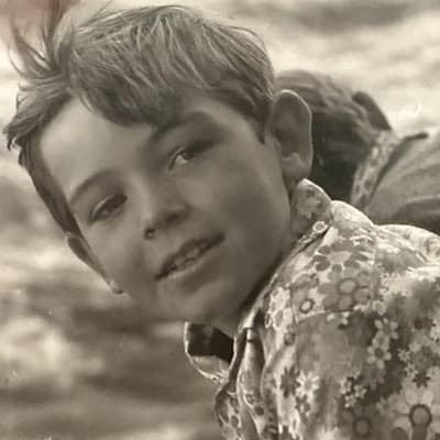 Peacemaker dies alone after brawl over cookies