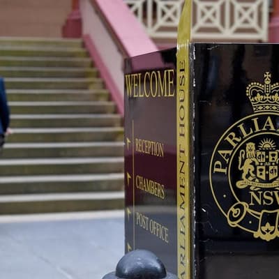 Taxpayers slugged $30k for ministerial Foxtel bill