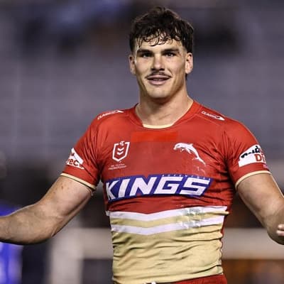 Farnworth re-signs with Dolphins, off Bears' radar