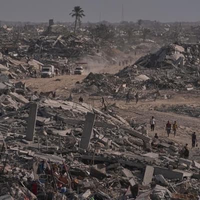 Israel, Hamas trade blame over truce violations