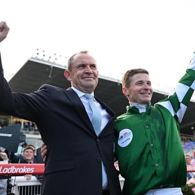 Aussies seek to topple world's fastest horse in Everest