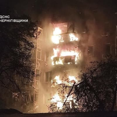 Russia renews strikes on Ukraine despite Trump's call