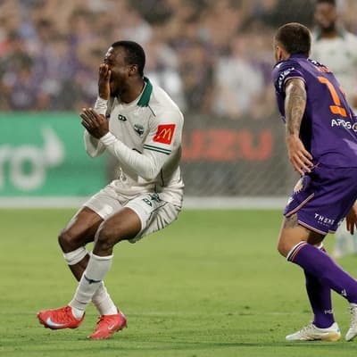 Flops or fouls? Phoenix import cops it from Glory