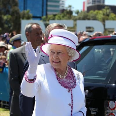 Claim Queen handed the Commonwealth to an Australian is baseless