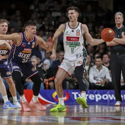 JackJumpers pip Kings at the buzzer in great NBL escape