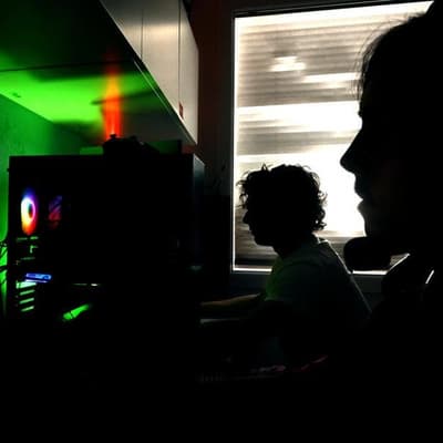 Tech giants agree to teen ban but give dark warning