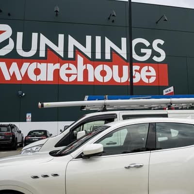 Workers threatened with weapons as retail crime spikes