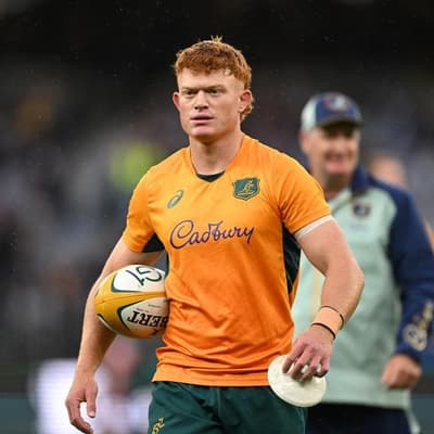 No complaints from Schmidt over England 'advantage'